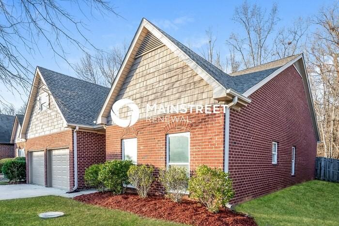 980 Valley Cir - Photo 3 of 16