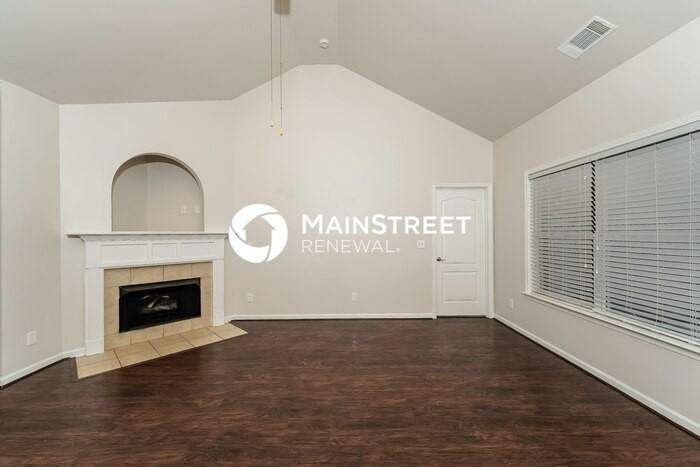 980 Valley Cir - Photo 5 of 16