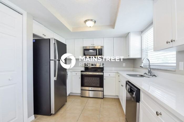 7015 Ingleside Dr - Photo 6 of 16