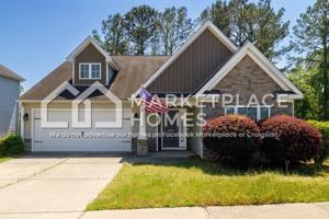 featured image of 2467 Newbury Ave