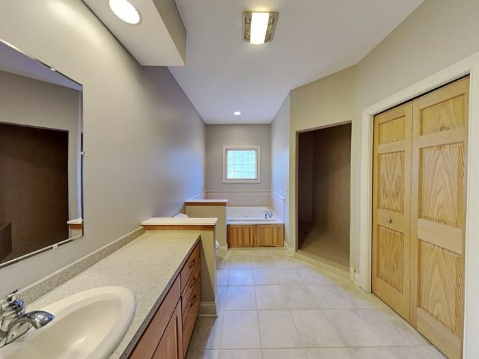 4870 Glasgow Rd - Photo 5 of 20