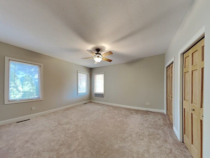 4870 Glasgow Rd - Photo 7 of 20