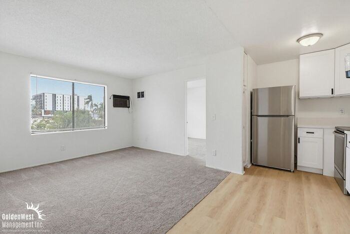4219 Illinois St #7 - Photo 6 of 19