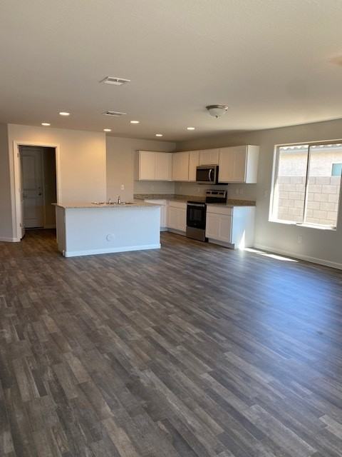 797 S Silvercreek Ln - Photo 2 of 17