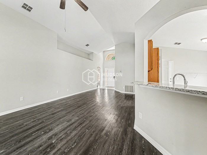 11314 Rouse Run Cir - Photo 7 of 21