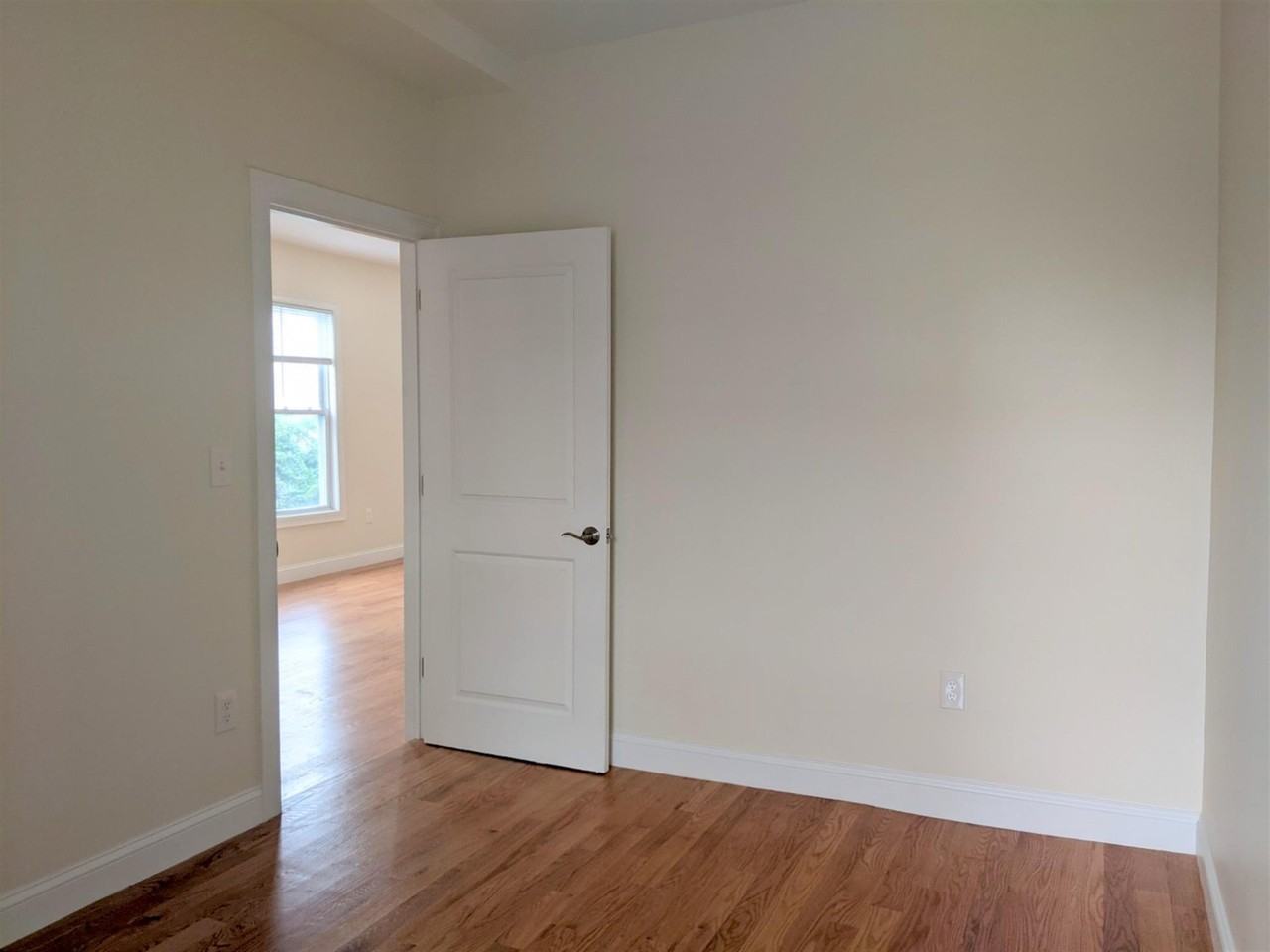 23 Thorndike St #2 - Photo 4 of 24