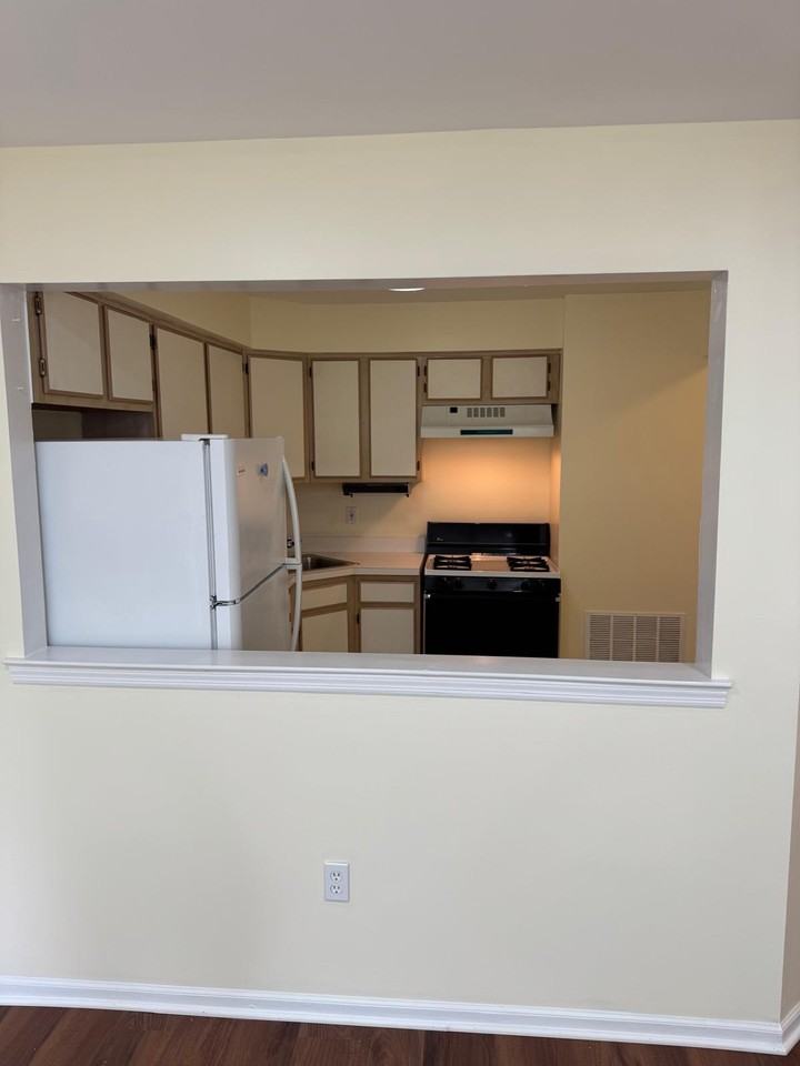 604 Jesse Way - Photo 6 of 15