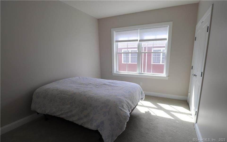 10 Sherwood St - Photo 6 of 9
