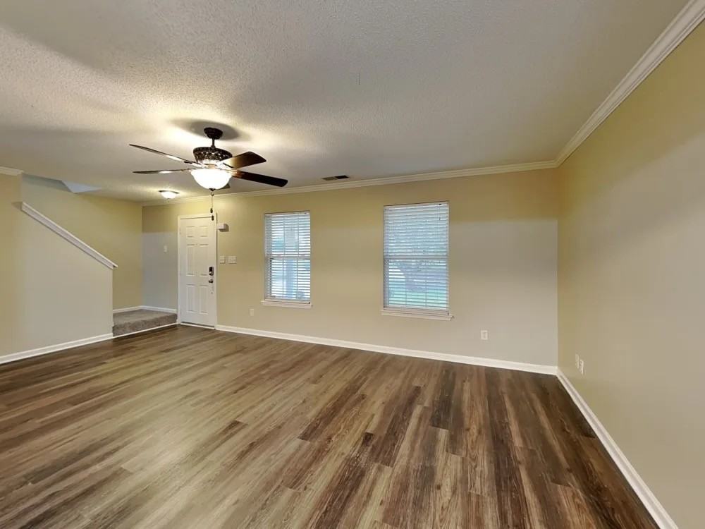 7217 28th Ave Nw #NA - Photo 2 of 5
