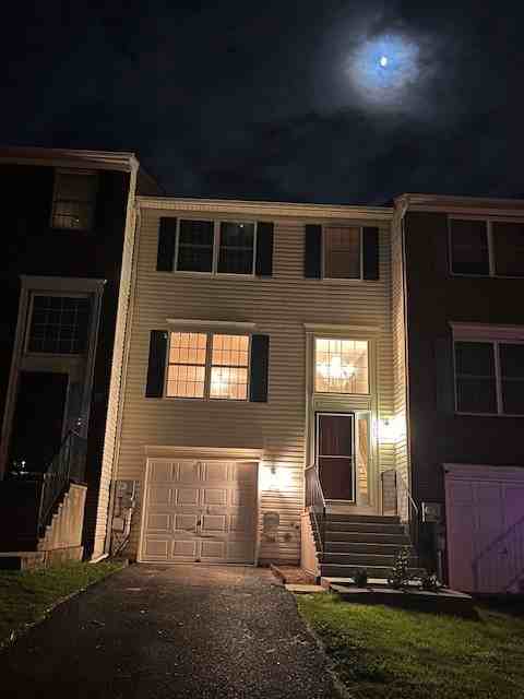305 S Oak St #305 - Photo 3 of 43
