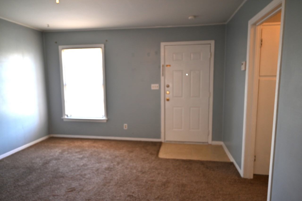 4326 Rhea Rd #NA - Photo 2 of 16