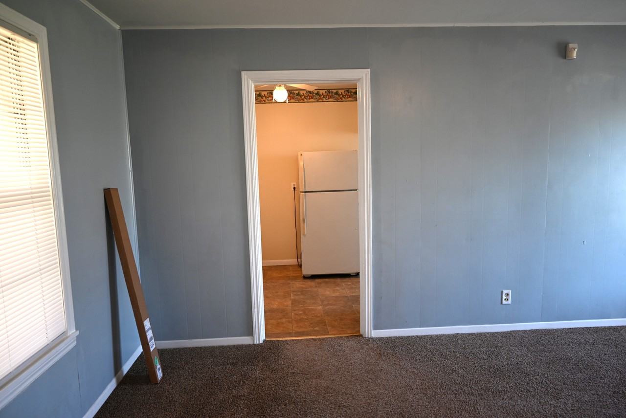 4326 Rhea Rd #NA - Photo 5 of 16