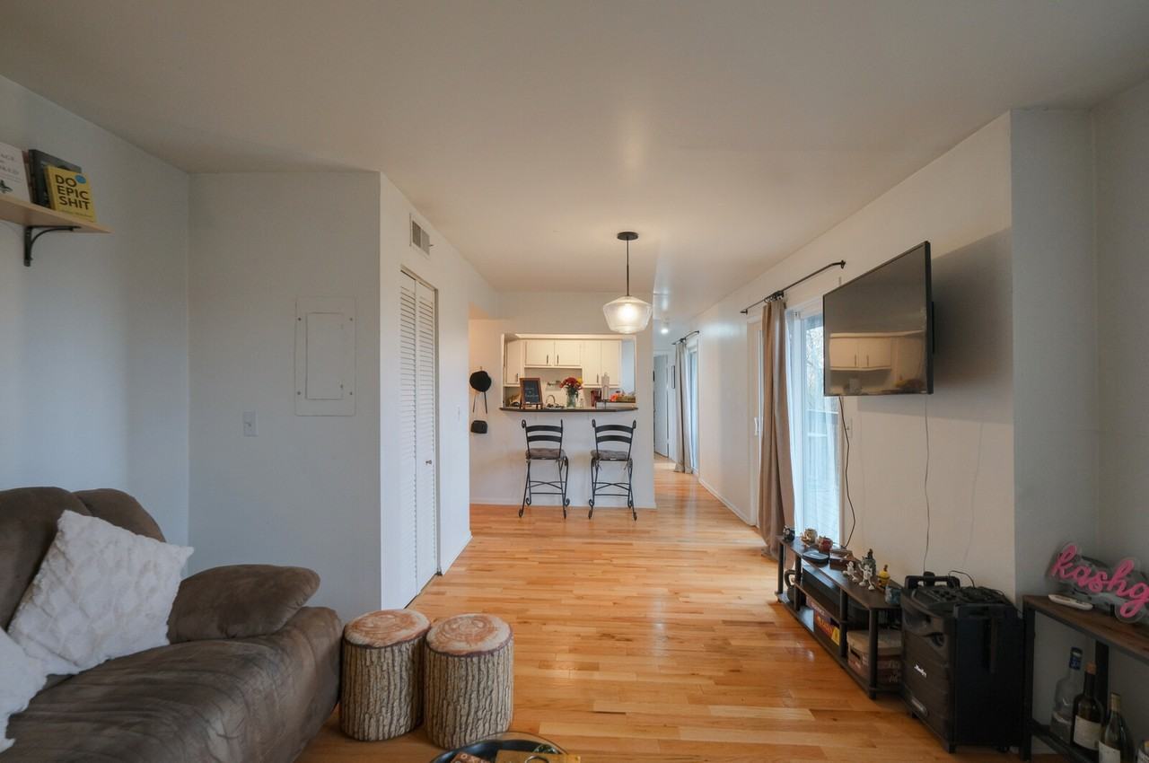 434 Summit Ridge Pl #1 - Photo 6 of 19