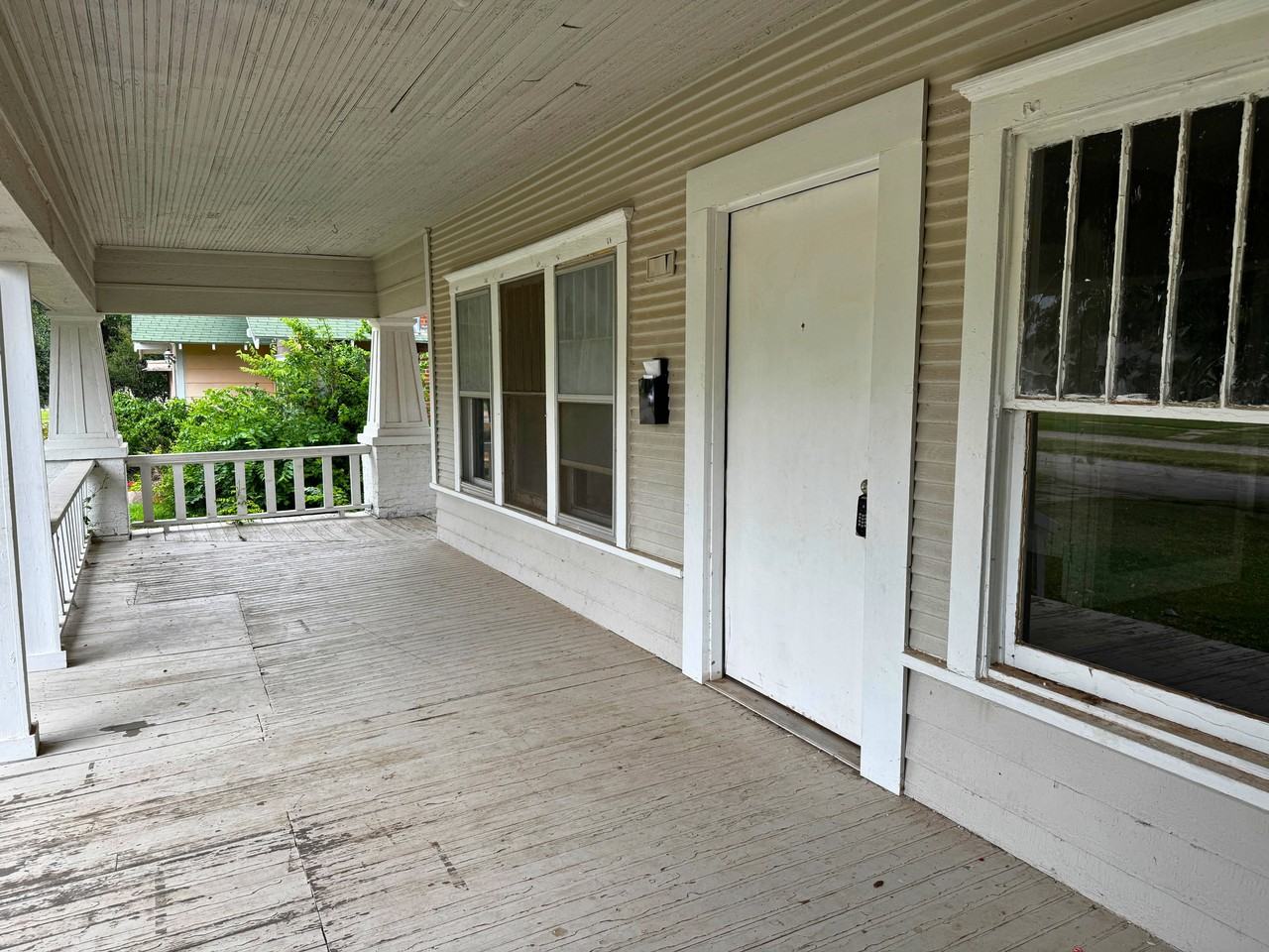 1705 Pearl Ave #NA - Photo 3 of 32