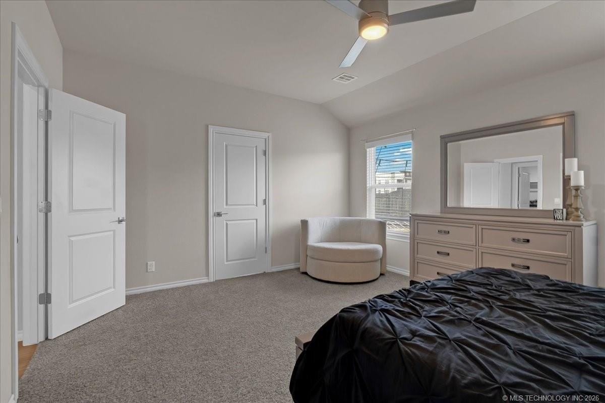 4623 S Chestnut Ave #NA - Photo 6 of 20