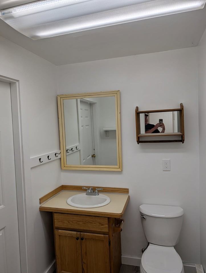 236 W Main St #7 - Photo 4 of 16