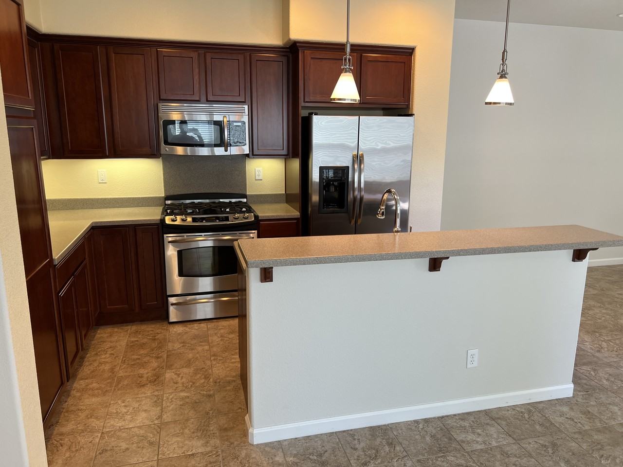 207 W La Flor Ln #207 - Photo 2 of 20