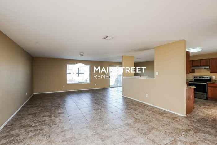 1841 Wickham Dr - Photo 5 of 17