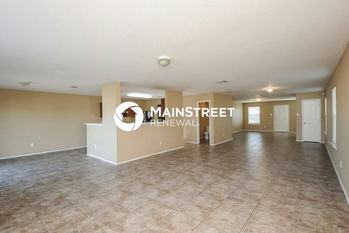1841 Wickham Dr - Photo 6 of 17