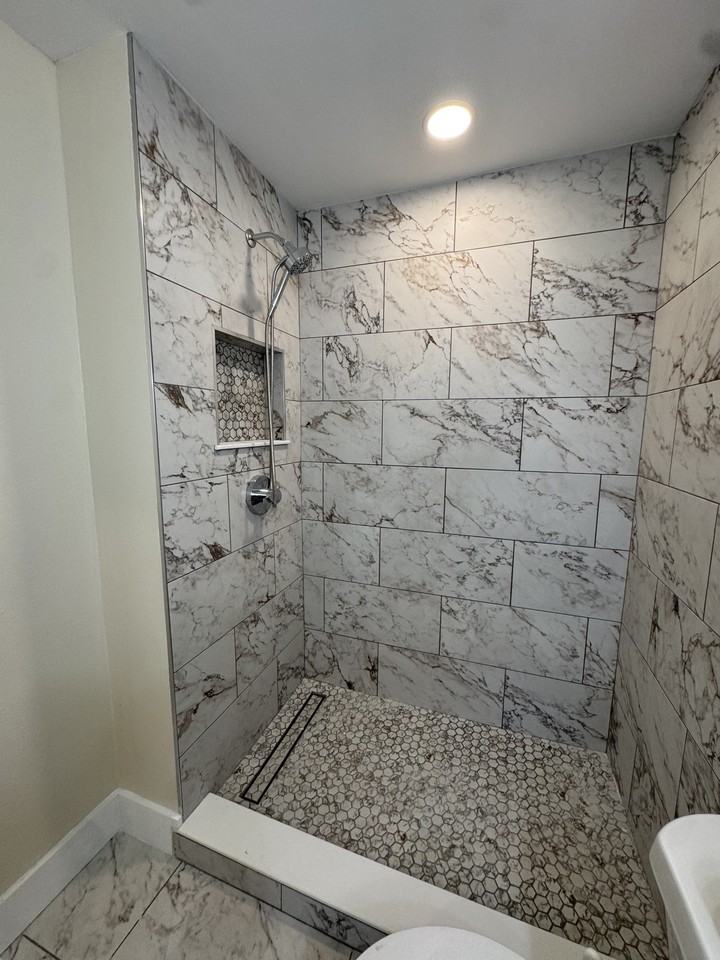 4444 Swift Rd #18 - Photo 7 of 18