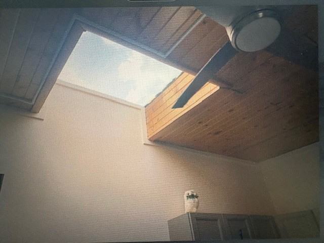 12 N Main St #B - Photo 4 of 8