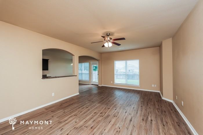 1209 Vicksburg Dr - Photo 4 of 14