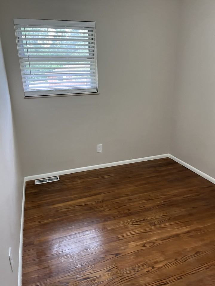 135 Appletree Ln #NA - Photo 3 of 13