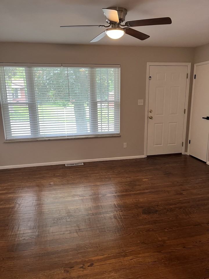 135 Appletree Ln #NA - Photo 6 of 13