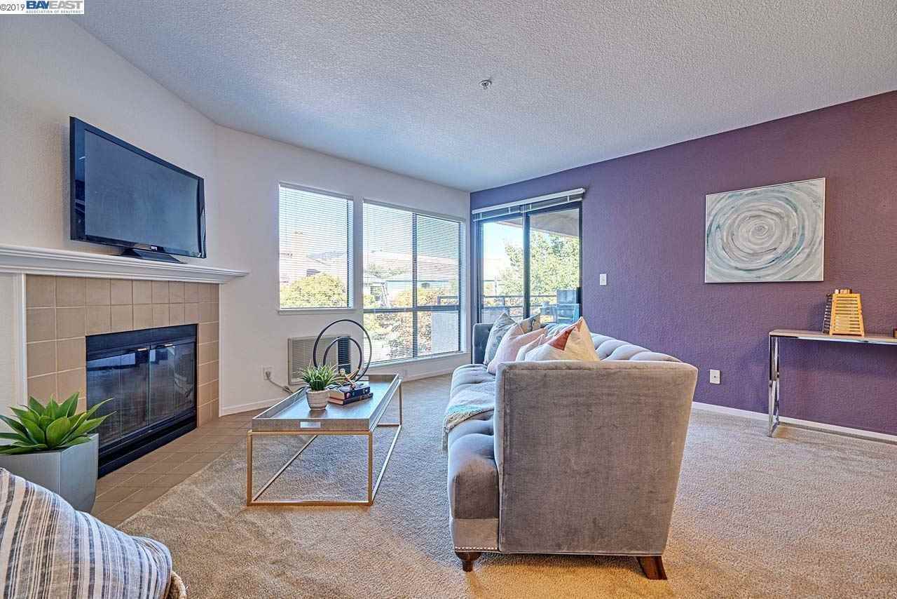 39206 Guardino Dr #208 - Photo 3 of 13