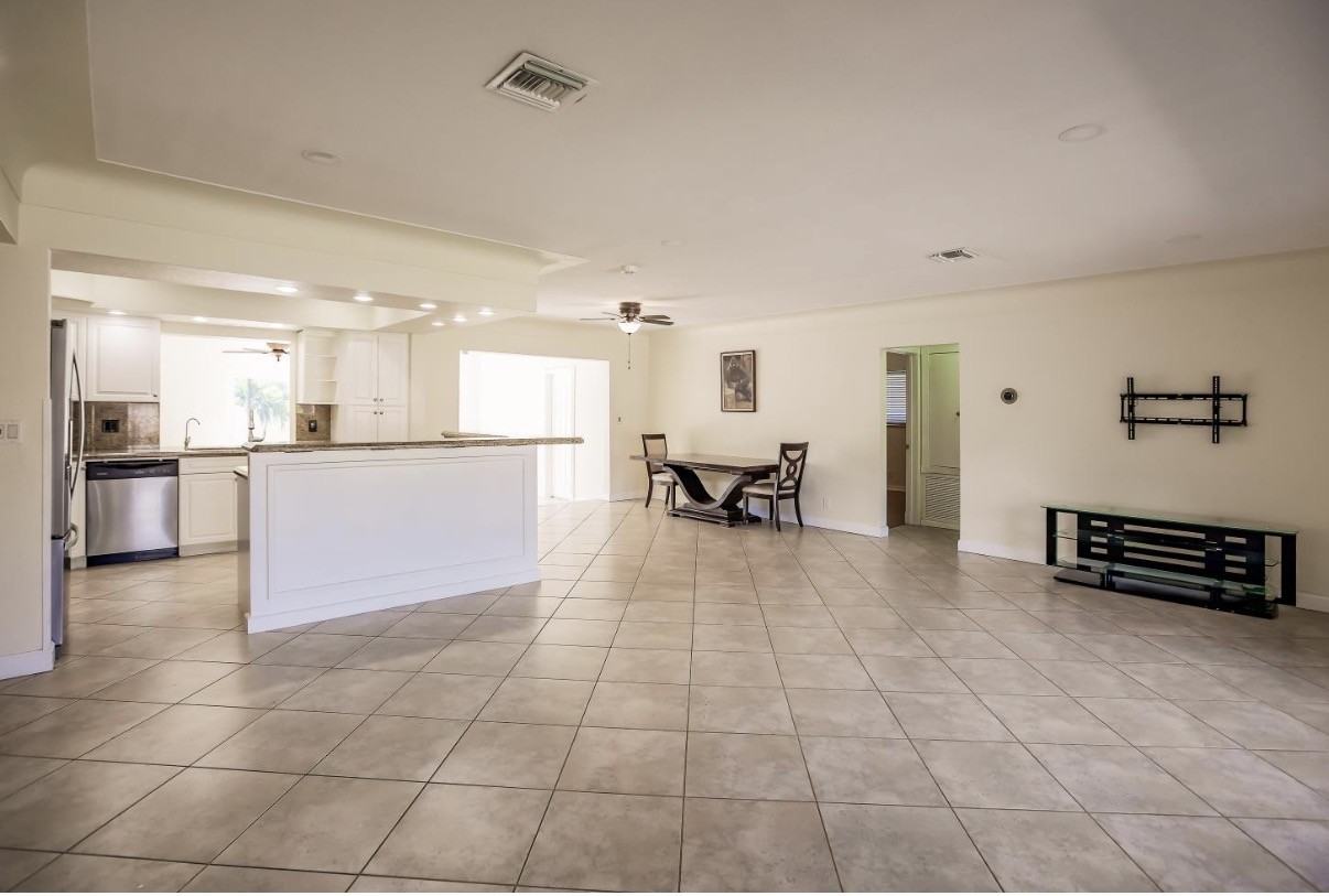 3840 Ne 22nd Way #NA - Photo 5 of 41