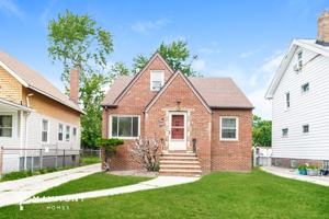 featured image of 18119 Windward Rd