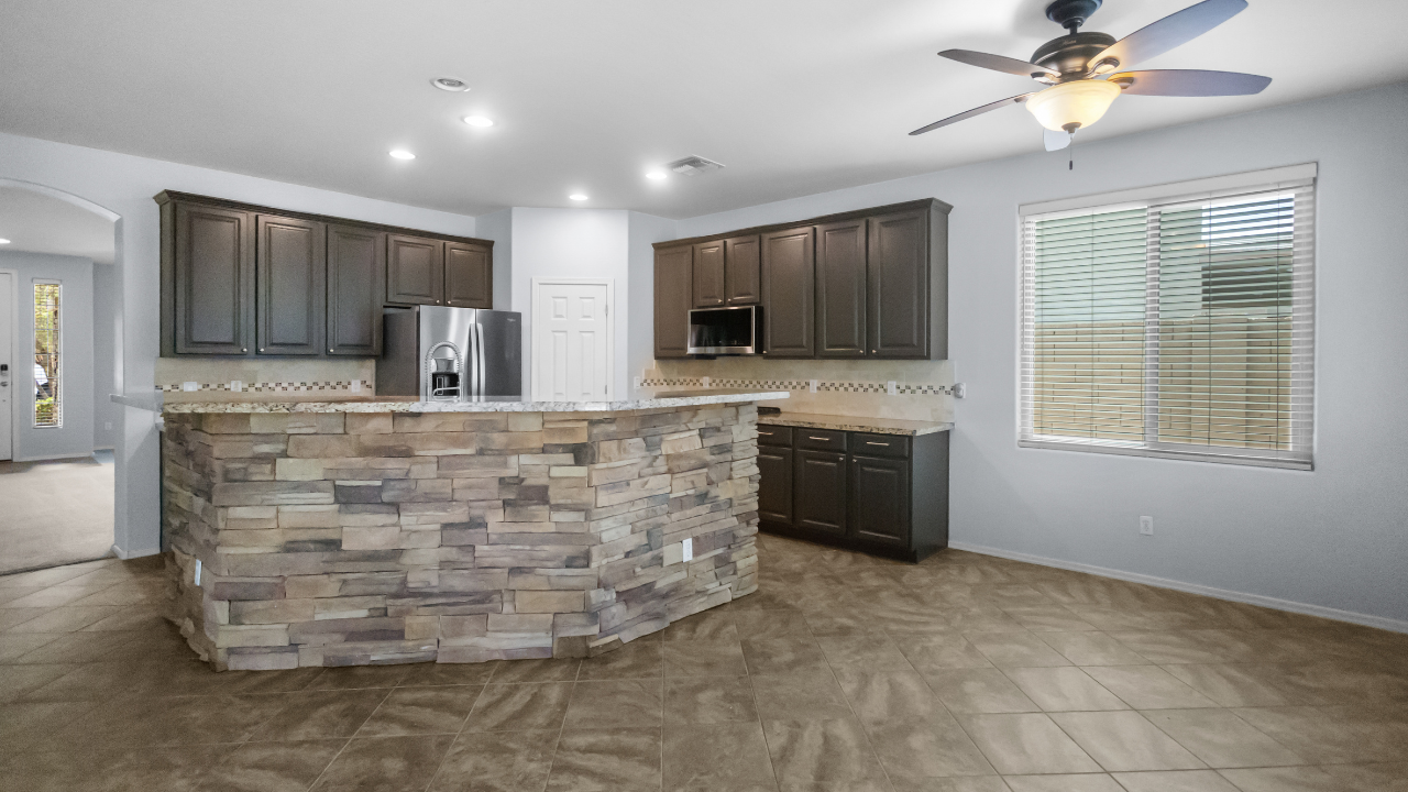 8352 W Molly Ln #NA - Photo 4 of 22