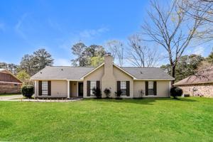 featured image of 103 Hunts Ln