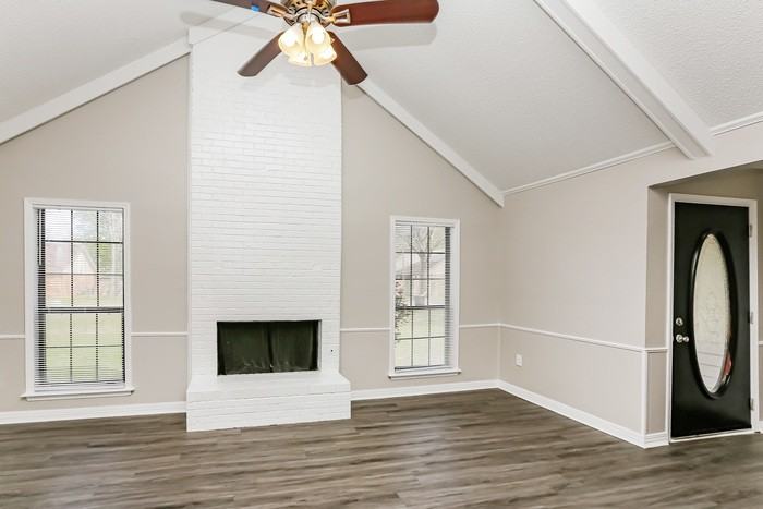 103 Hunts Ln - Photo 3 of 11