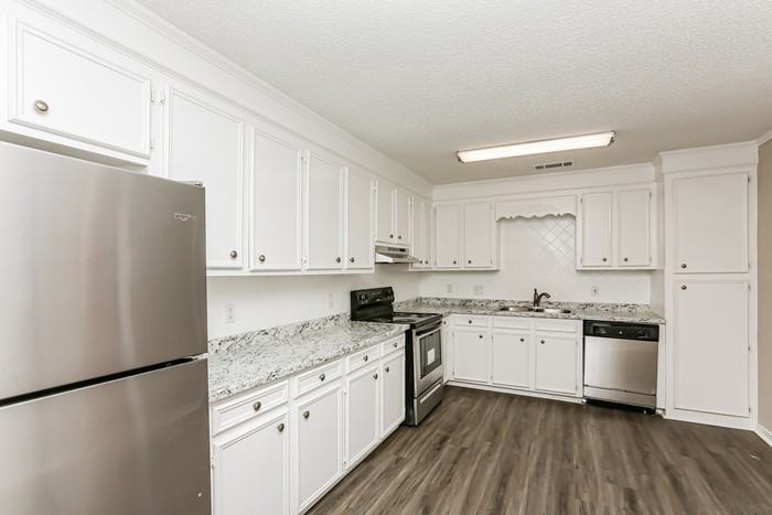 103 Hunts Ln - Photo 4 of 11
