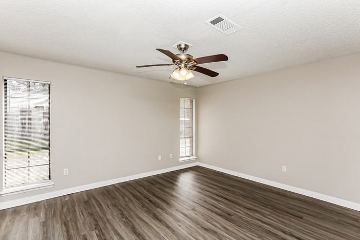 103 Hunts Ln - Photo 6 of 11