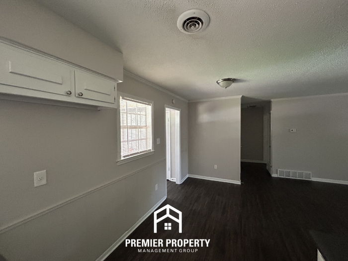 5968 Shannon Dr - Photo 5 of 19