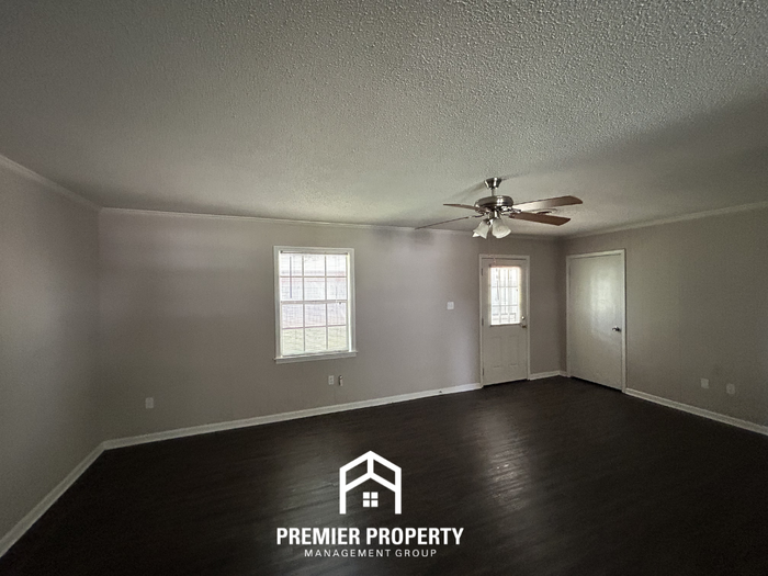 5968 Shannon Dr - Photo 6 of 19
