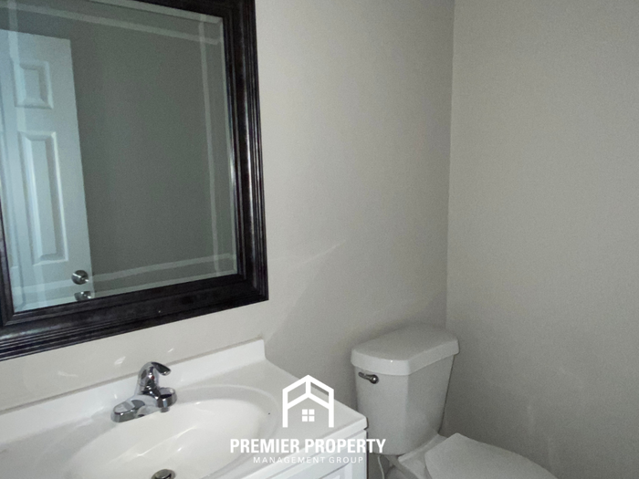 4320 Grand Cedar Ln - Photo 4 of 20