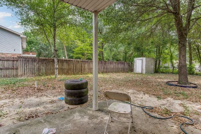 6240 Lanier Dr - Photo 7 of 37