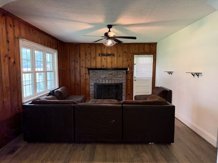 38 Buttercup Ln - Photo 2 of 12