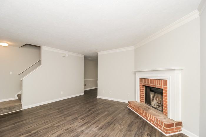 5621 Stonington Trace Pkwy - Photo 4 of 17