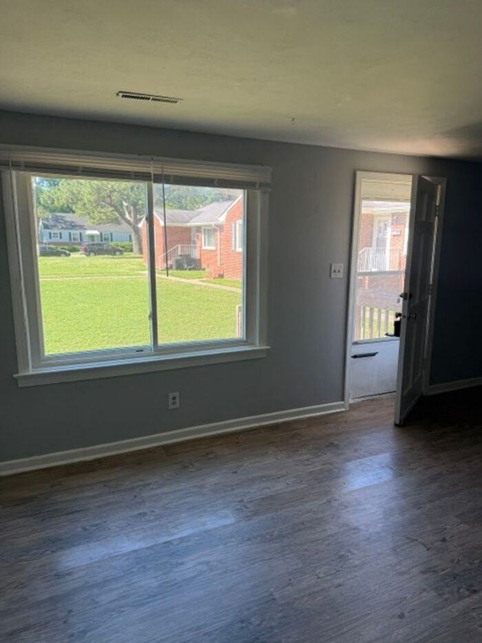231 Edison Ave #231 - Photo 2 of 15