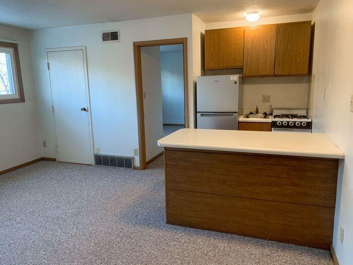1054 Newton Rd #04 - Photo 3 of 14