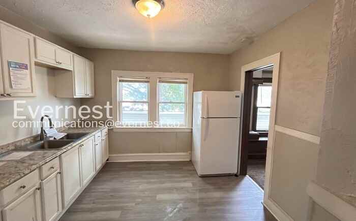 12110 Lenacrave Ave #2 - Photo 4 of 28