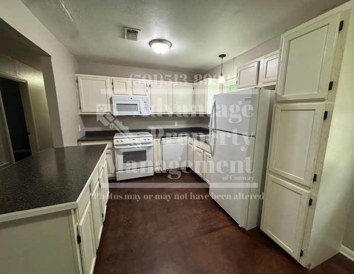 10 Towering Oaks Dr - Photo 4 of 10