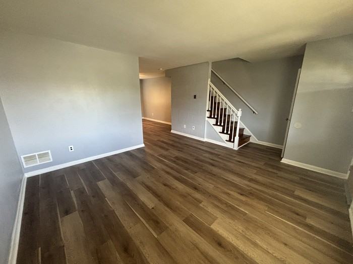 7723 Charlesmont Rd - Photo 5 of 19