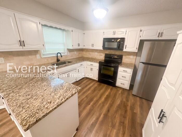9805 N Wayne Ave - Photo 6 of 50