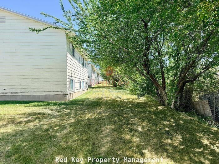 397 Noble Rd - Photo 2 of 5