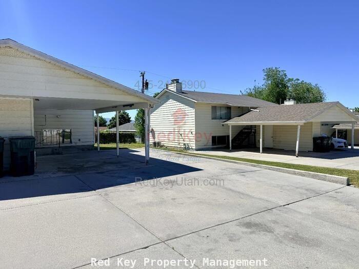397 Noble Rd - Photo 4 of 5